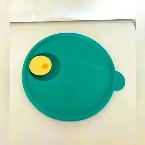 VTG TUPPERWARE ROCK N SERVE REPLACEMENT LID - Picture 1 of 3